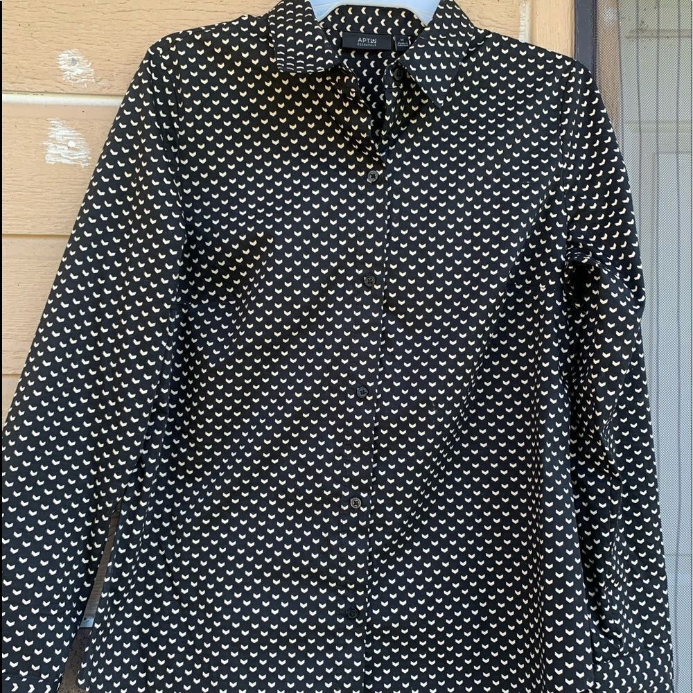 Apt 9.   women long sleeve blouse.